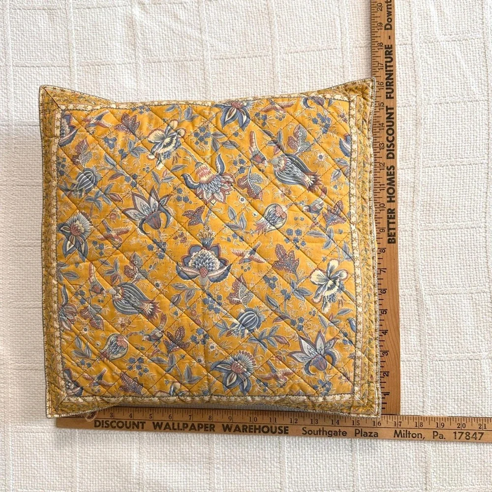 VTG Valdrome France Quilted Floral Throw Pillows Set Yellow‎ Blue Cottagecore